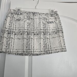 Forever 21  Black and White Patterned Skirt